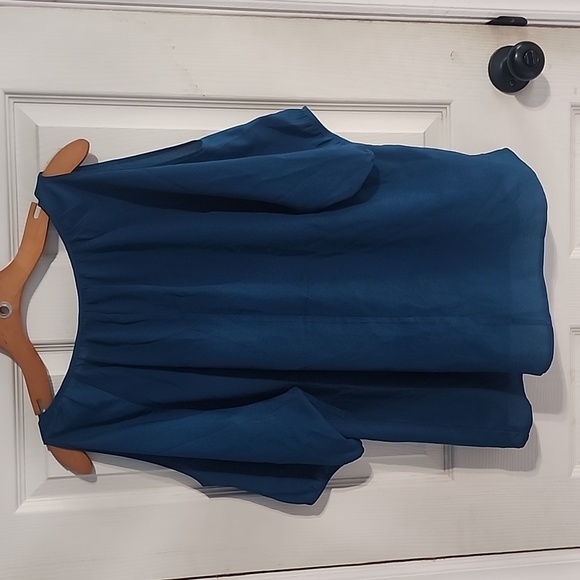 Express Blouse, size Medium - Picture 3 of 5